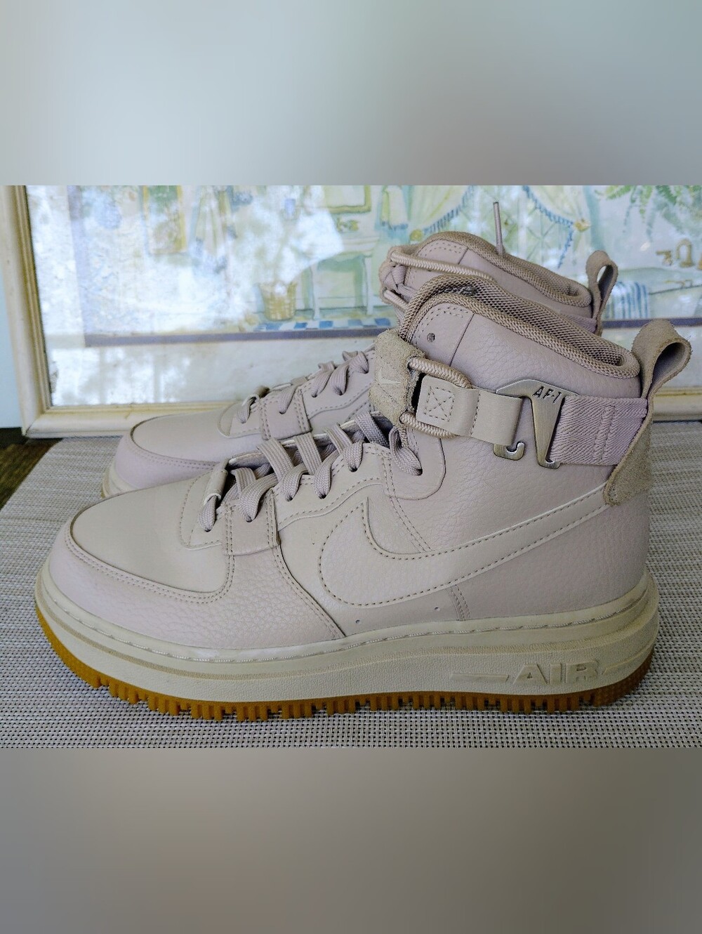Nike "Air Force 1 High Utility 2.0" Fossil Stone Leather Hiking Shoes. Size 8.5